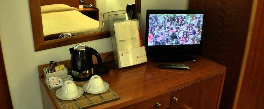 Hotel Gea Di Vulcano Рим Екстериор снимка