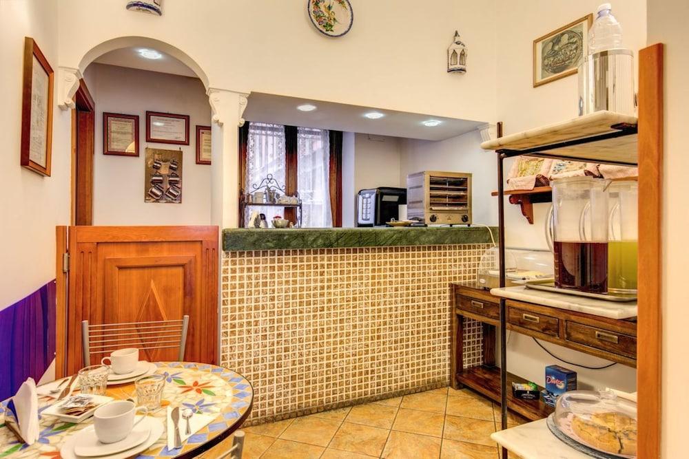 Hotel Gea Di Vulcano Рим Екстериор снимка