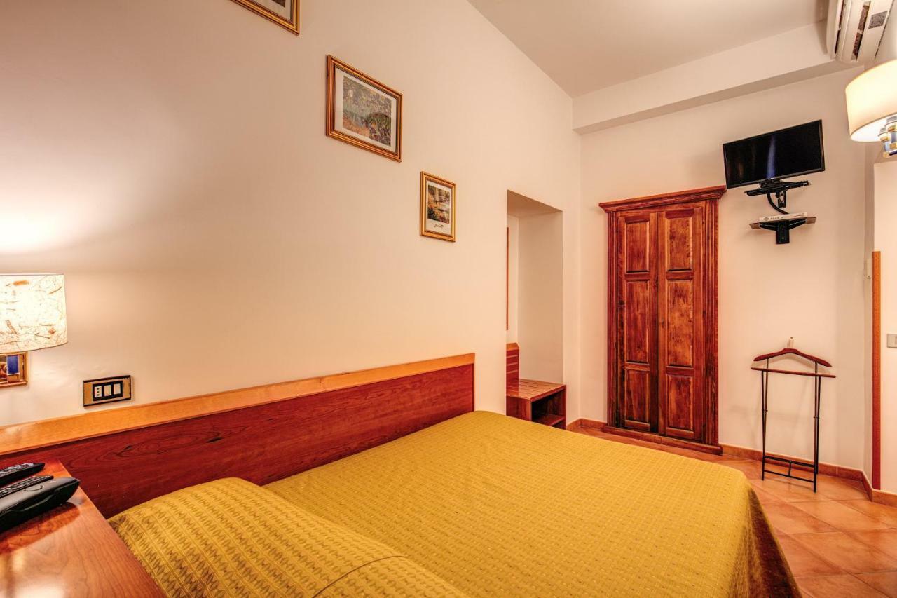 Hotel Gea Di Vulcano Рим Екстериор снимка