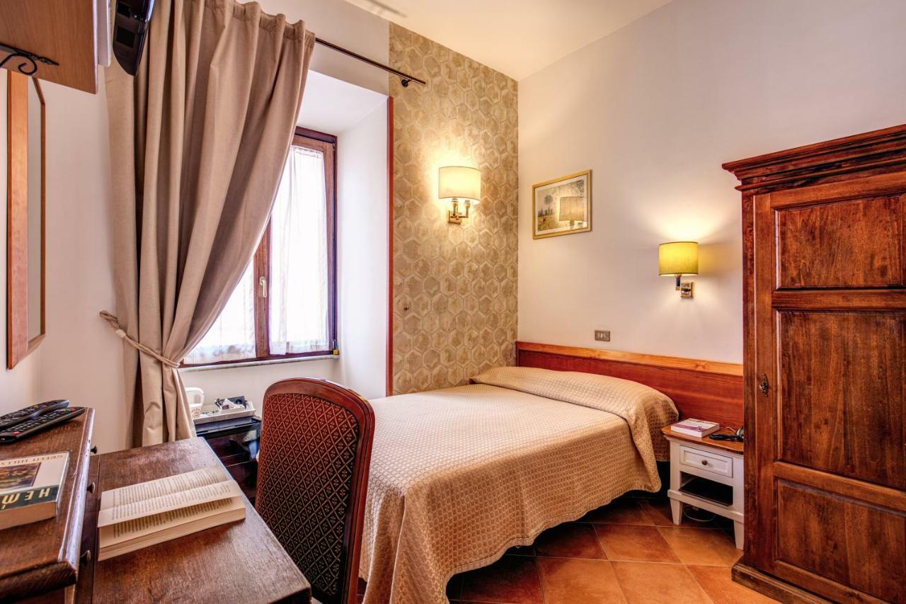 Hotel Gea Di Vulcano Рим Екстериор снимка